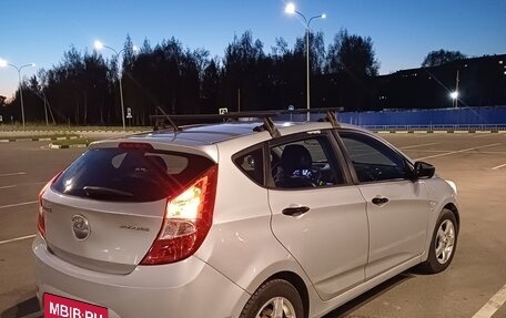 Hyundai Solaris II рестайлинг, 2013 год, 650 000 рублей, 20 фотография
