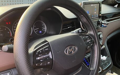 Hyundai Grand Starex Grand Starex I рестайлинг 2, 2018 год, 3 229 000 рублей, 29 фотография