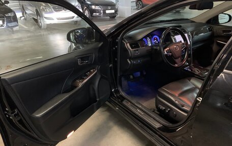 Toyota Camry, 2017 год, 2 150 000 рублей, 4 фотография