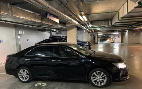 Toyota Camry, 2017 год, 2 150 000 рублей, 8 фотография