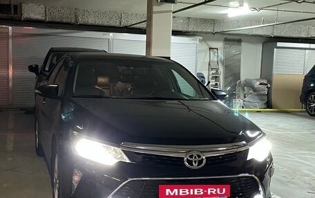 Toyota Camry, 2017 год, 2 150 000 рублей, 12 фотография