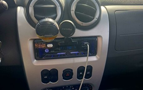 Renault Sandero I, 2012 год, 650 000 рублей, 11 фотография