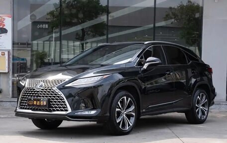 Lexus RX IV рестайлинг, 2021 год, 3 800 000 рублей, 2 фотография