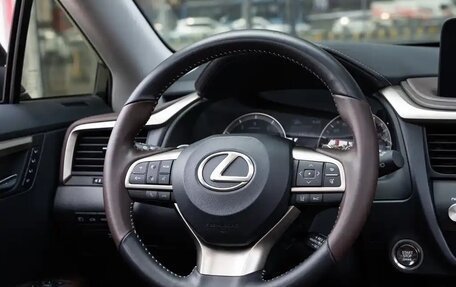 Lexus RX IV рестайлинг, 2021 год, 3 800 000 рублей, 9 фотография