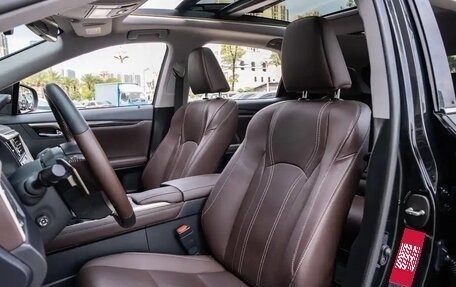 Lexus RX IV рестайлинг, 2021 год, 3 800 000 рублей, 3 фотография