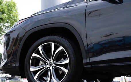 Lexus RX IV рестайлинг, 2021 год, 3 800 000 рублей, 16 фотография