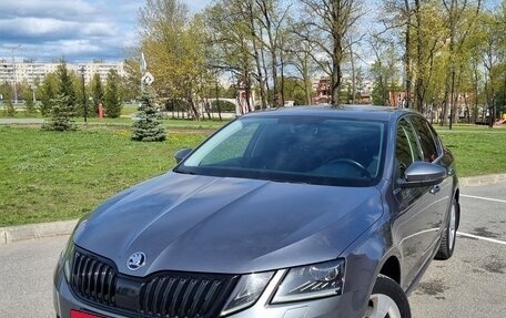 Skoda Octavia, 2018 год, 1 990 000 рублей, 2 фотография