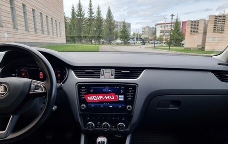 Skoda Octavia, 2018 год, 1 990 000 рублей, 7 фотография