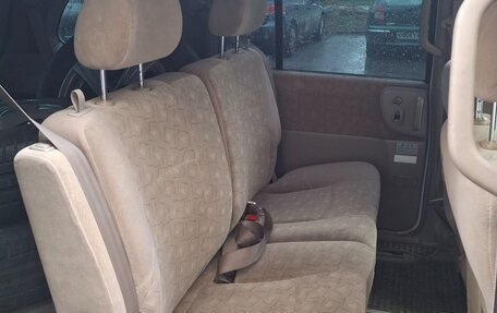Nissan Liberty, 2001 год, 210 000 рублей, 17 фотография