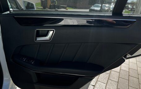 Mercedes-Benz E-Класс, 2015 год, 2 900 000 рублей, 7 фотография