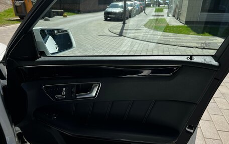 Mercedes-Benz E-Класс, 2015 год, 2 900 000 рублей, 6 фотография