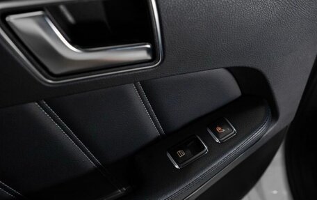 Mercedes-Benz E-Класс, 2015 год, 2 900 000 рублей, 13 фотография