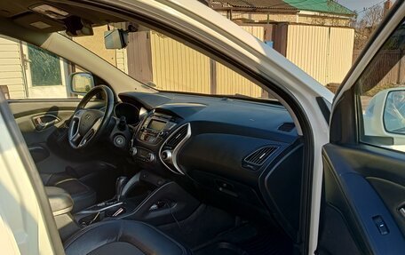 Hyundai Tucson III, 2010 год, 1 450 000 рублей, 9 фотография