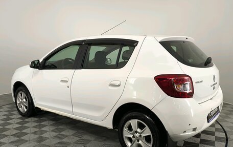Renault Sandero II рестайлинг, 2014 год, 800 000 рублей, 8 фотография