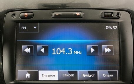 Renault Sandero II рестайлинг, 2014 год, 800 000 рублей, 19 фотография
