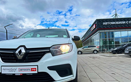 Renault Logan II, 2018 год, 799 000 рублей, 10 фотография