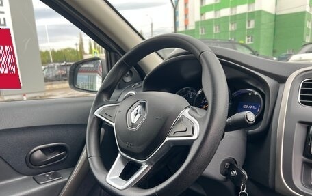 Renault Logan II, 2018 год, 799 000 рублей, 16 фотография