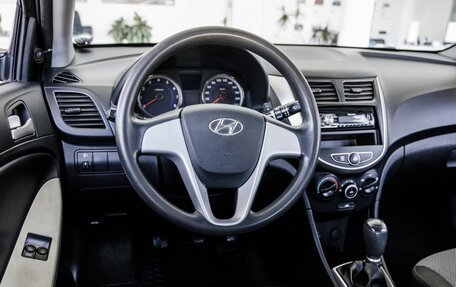 Hyundai Solaris II рестайлинг, 2013 год, 898 000 рублей, 21 фотография
