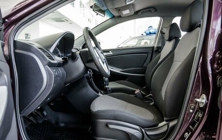 Hyundai Solaris II рестайлинг, 2013 год, 898 000 рублей, 16 фотография