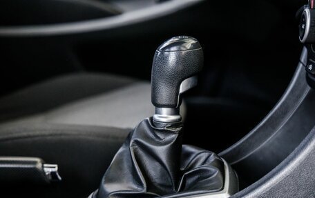 Hyundai Solaris II рестайлинг, 2013 год, 898 000 рублей, 28 фотография