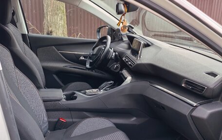 Peugeot 3008 II, 2017 год, 1 750 000 рублей, 8 фотография