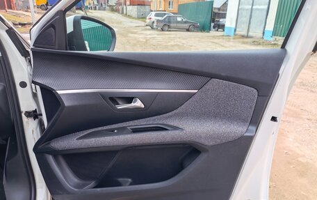Peugeot 3008 II, 2017 год, 1 750 000 рублей, 9 фотография