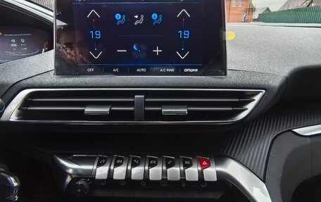 Peugeot 3008 II, 2017 год, 1 750 000 рублей, 13 фотография
