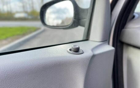 Renault Scenic III, 2001 год, 360 000 рублей, 17 фотография