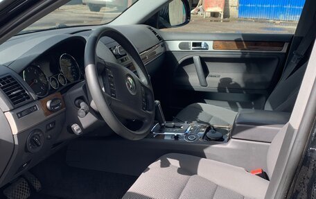 Volkswagen Touareg III, 2010 год, 1 700 000 рублей, 4 фотография