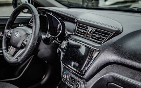 KIA Rio III рестайлинг, 2014 год, 990 000 рублей, 20 фотография