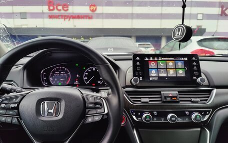 Honda Accord IX рестайлинг, 2019 год, 3 000 000 рублей, 2 фотография