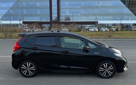 Honda Fit III, 2017 год, 1 300 000 рублей, 2 фотография