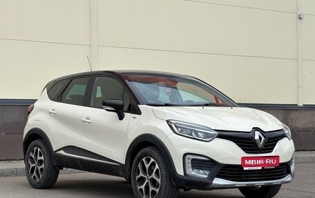 Renault Kaptur I рестайлинг, 2017 год, 1 369 000 рублей, 1 фотография