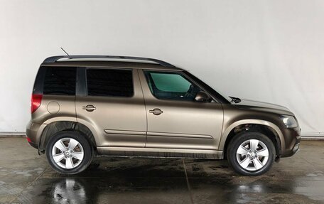Skoda Yeti I рестайлинг, 2014 год, 1 220 000 рублей, 7 фотография