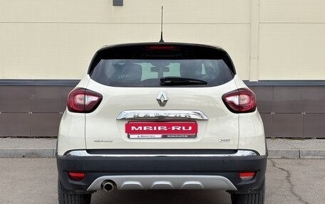 Renault Kaptur I рестайлинг, 2017 год, 1 369 000 рублей, 6 фотография