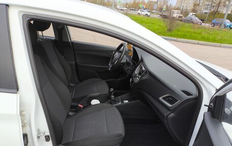 Hyundai Solaris II рестайлинг, 2020 год, 925 000 рублей, 10 фотография