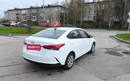 Hyundai Solaris II рестайлинг, 2020 год, 925 000 рублей, 5 фотография