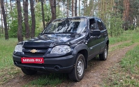Chevrolet Niva I рестайлинг, 2011 год, 440 000 рублей, 7 фотография
