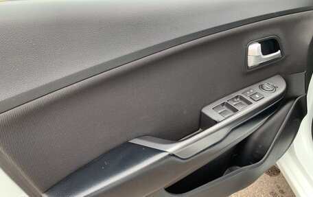 KIA Rio III рестайлинг, 2012 год, 940 000 рублей, 15 фотография