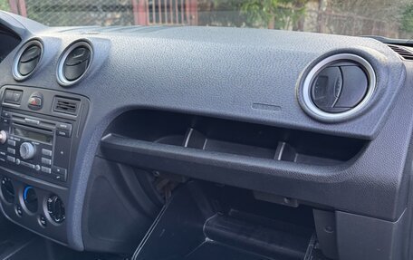 Ford Fusion I, 2006 год, 360 000 рублей, 11 фотография