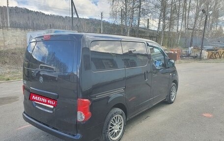 Nissan NV200, 2011 год, 1 370 000 рублей, 6 фотография