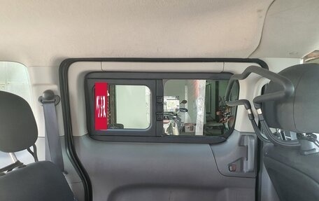 Nissan NV200, 2011 год, 1 370 000 рублей, 20 фотография