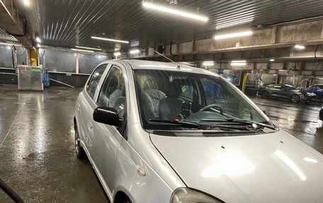 Toyota Yaris I рестайлинг, 1999 год, 180 000 рублей, 9 фотография