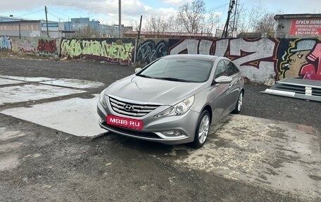 Hyundai Sonata VI, 2010 год, 1 180 000 рублей, 2 фотография
