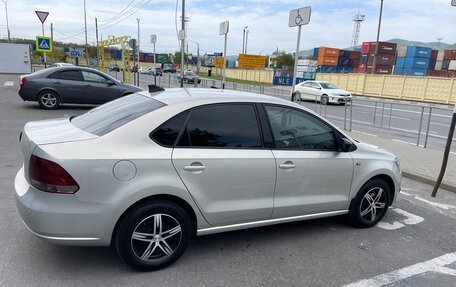 Volkswagen Polo VI (EU Market), 2010 год, 690 000 рублей, 2 фотография
