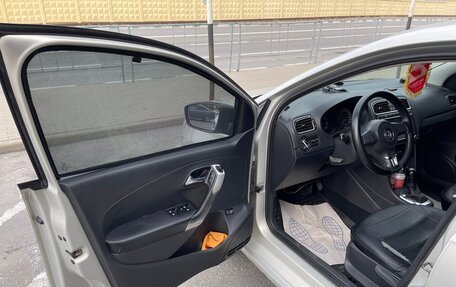 Volkswagen Polo VI (EU Market), 2010 год, 690 000 рублей, 10 фотография