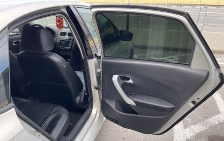 Volkswagen Polo VI (EU Market), 2010 год, 690 000 рублей, 13 фотография