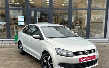 Volkswagen Polo VI (EU Market), 2014 год, 790 000 рублей, 2 фотография