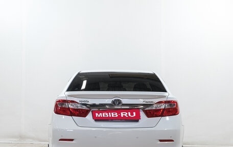 Toyota Camry, 2014 год, 1 929 000 рублей, 6 фотография