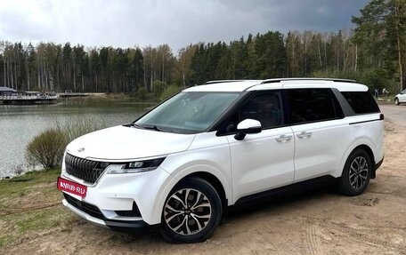 KIA Carnival, 2021 год, 3 750 000 рублей, 3 фотография